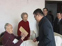 市委常委、组织部长张国梁来我院慰问离休干部