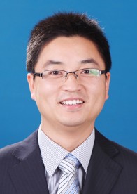 吕春华